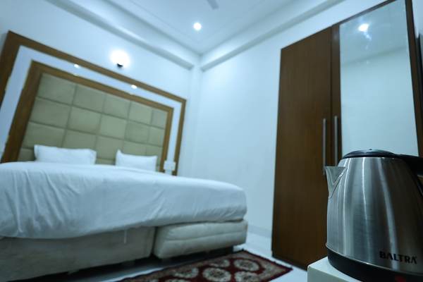 Deluxe Double Bed Room