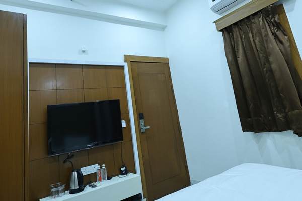 Deluxe Double Bed Room