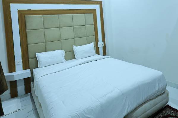 Deluxe Double Bed Room